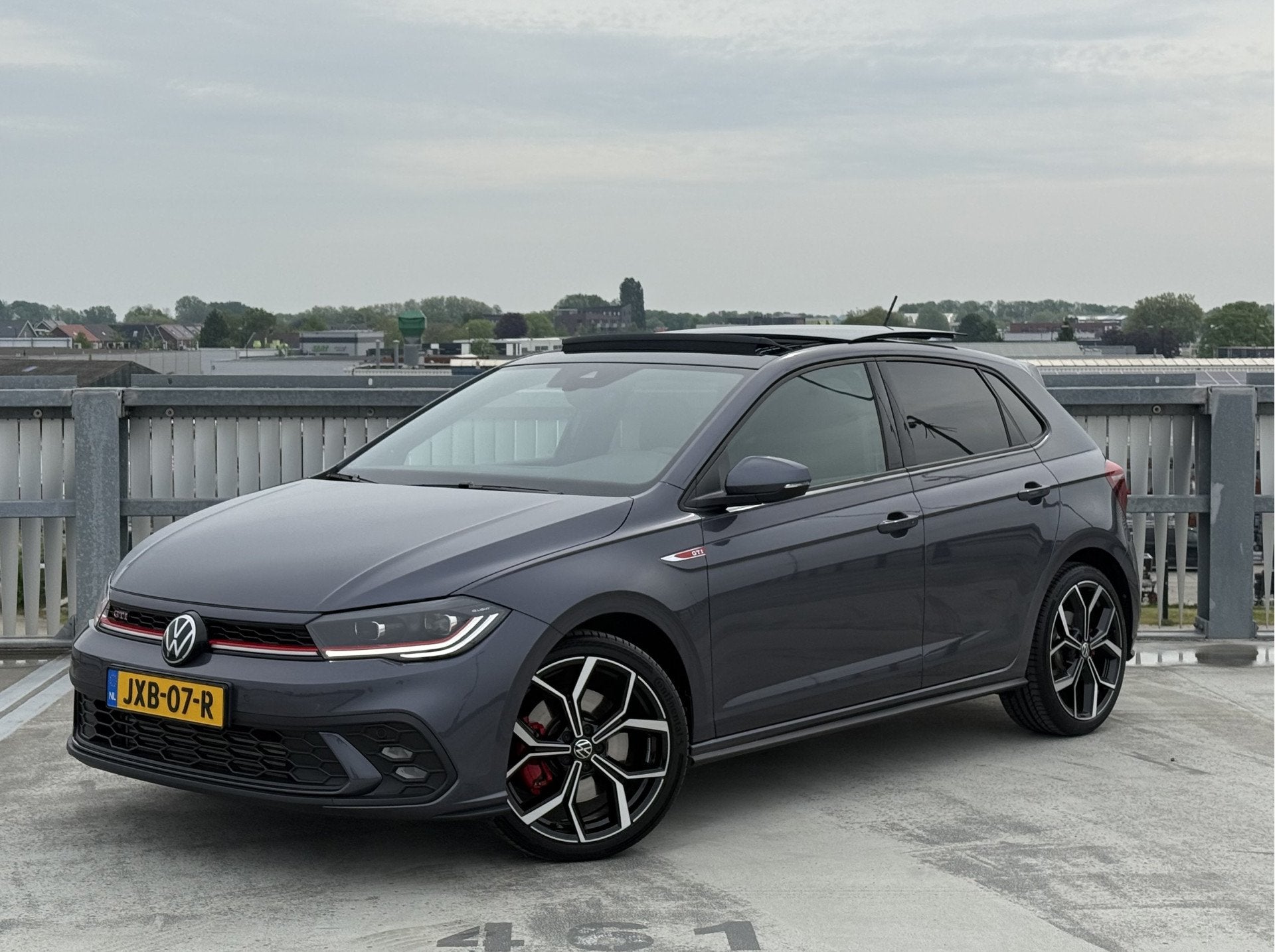 Volkswagen Polo GTI 2.0 TSI | Pano | IQ | Beats | 18" | Came, Auto's, Gebruikt, 4 cilinders, 1984 cc, Grijs