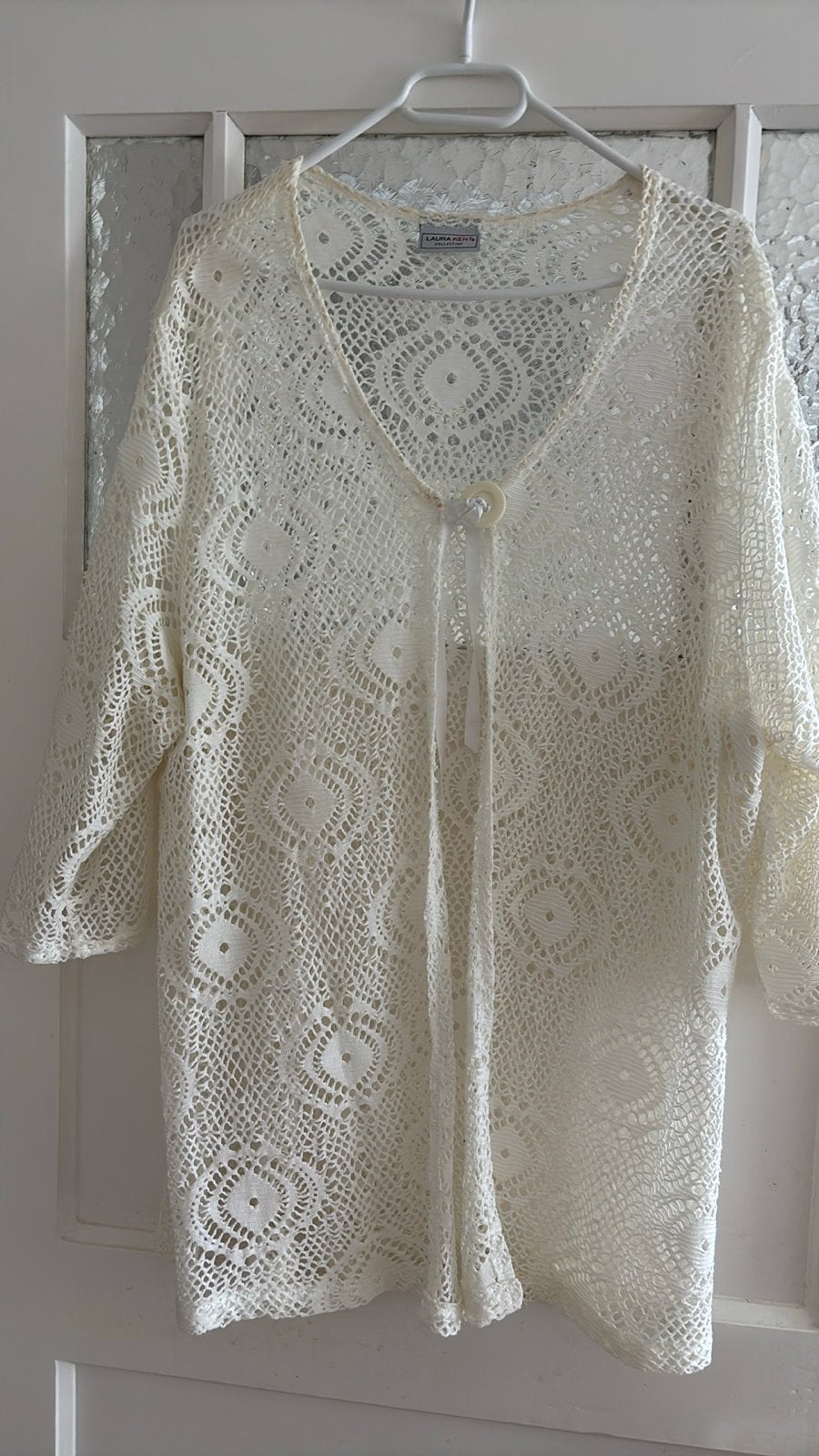 Mooi kanten vestje Laura Kent maat 48, Kleding | Dames, Grote Maten, Ophalen of Verzenden, Gedragen, Wit