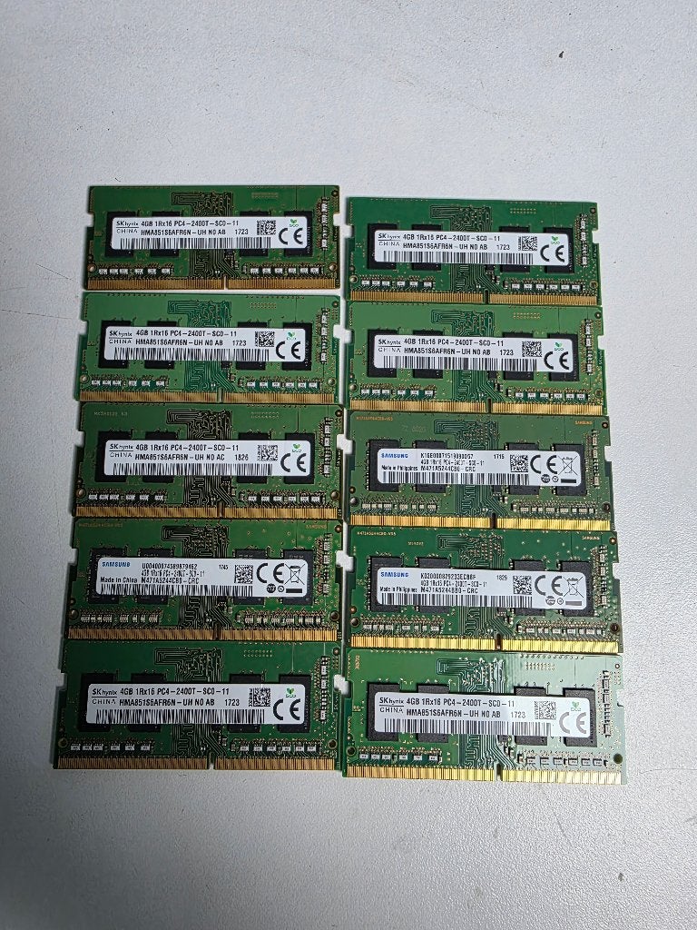 100X 4gb ddr4 2400 Mhz  voor €1000 Per stuk 12 euro, Computers en Software, RAM geheugen, Hotmail.com, Geheugen, DDR4, Ophalen of Verzenden