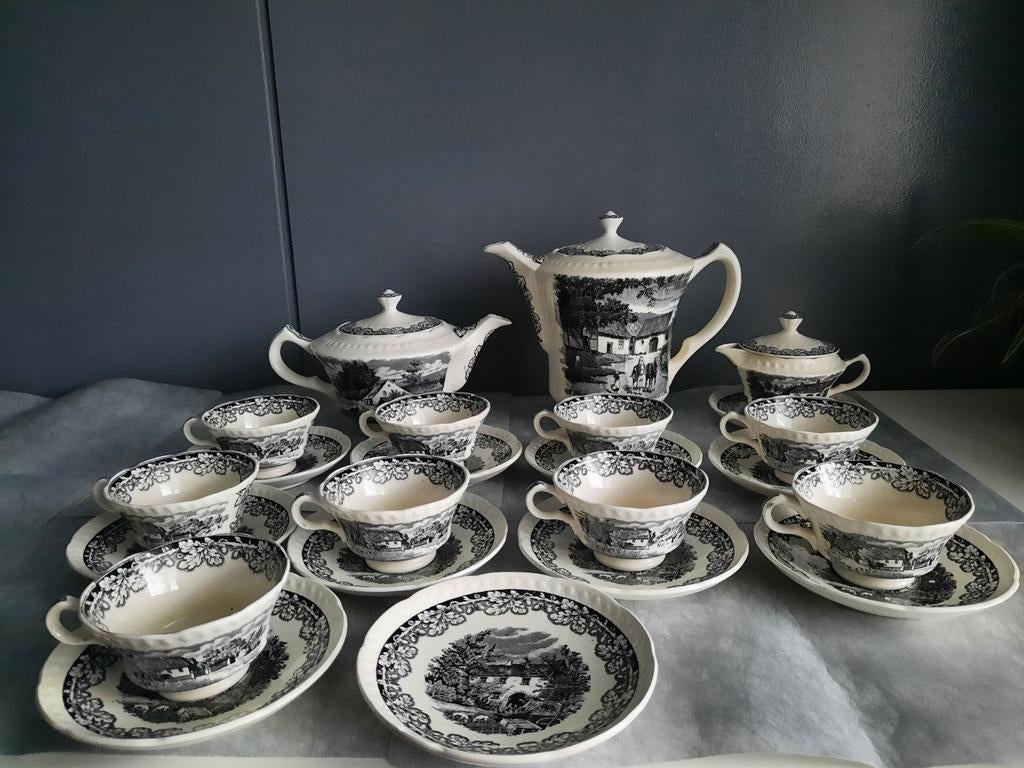Servies Boerenhoeve Maestricht zwart, Ophalen
