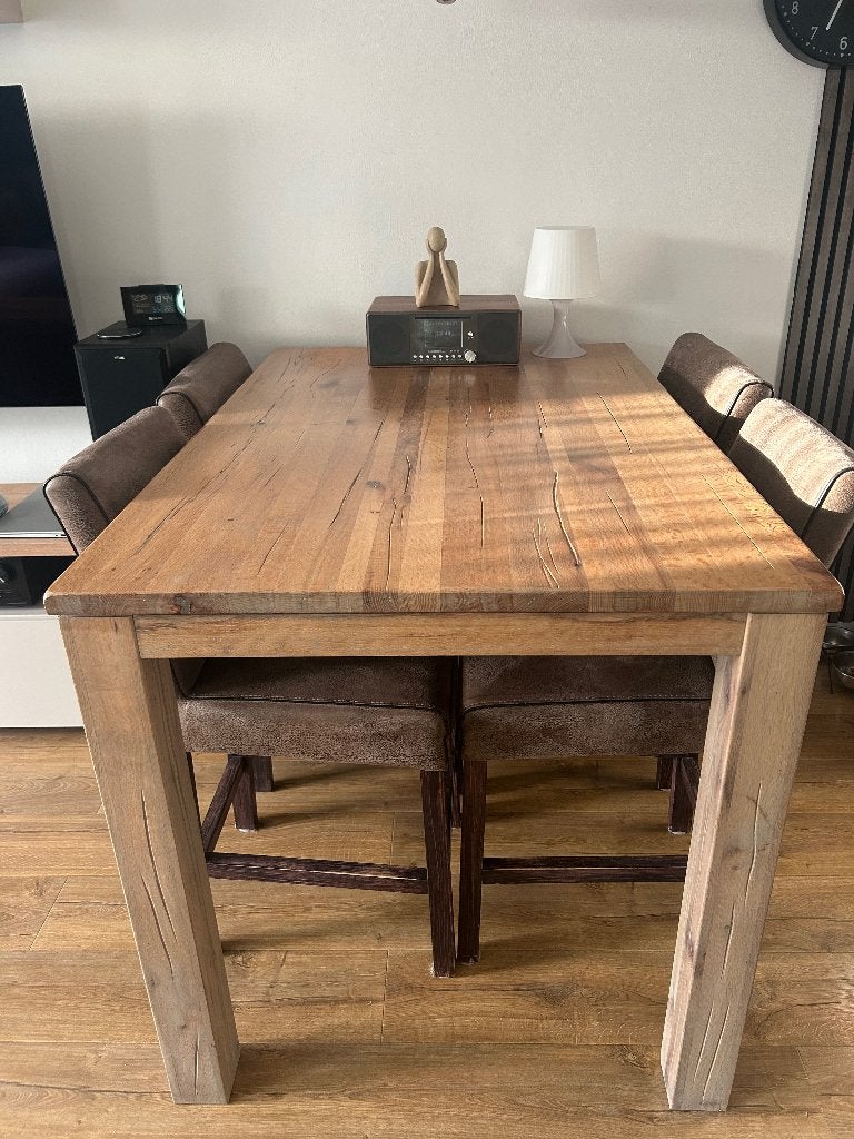 Eikenhouten bar-tafel met leren stoelen, Ophalen