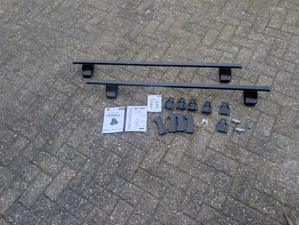 dakdragers Thule squarebar voor Peugeot 208 (2012-2019), Ophalen of Verzenden, Gebruikt