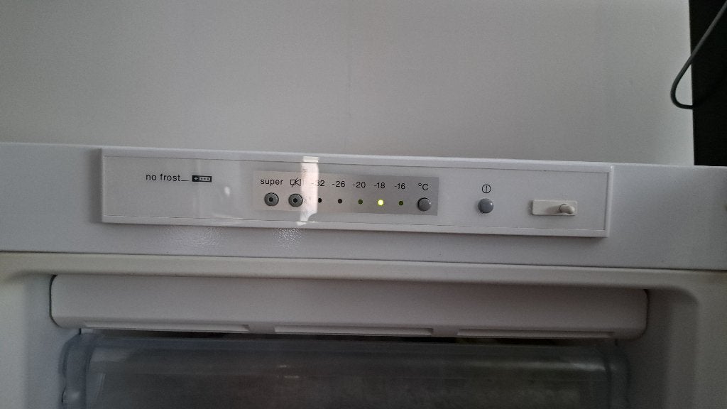 Diepvrieskast, Zo goed als nieuw, Energieklasse A of zuiniger, 140 tot 160 cm, Ophalen
