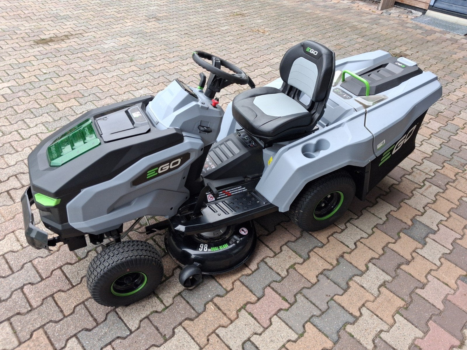 ego tr3800e-b zitmaaier, Ophalen, Zo goed als nieuw