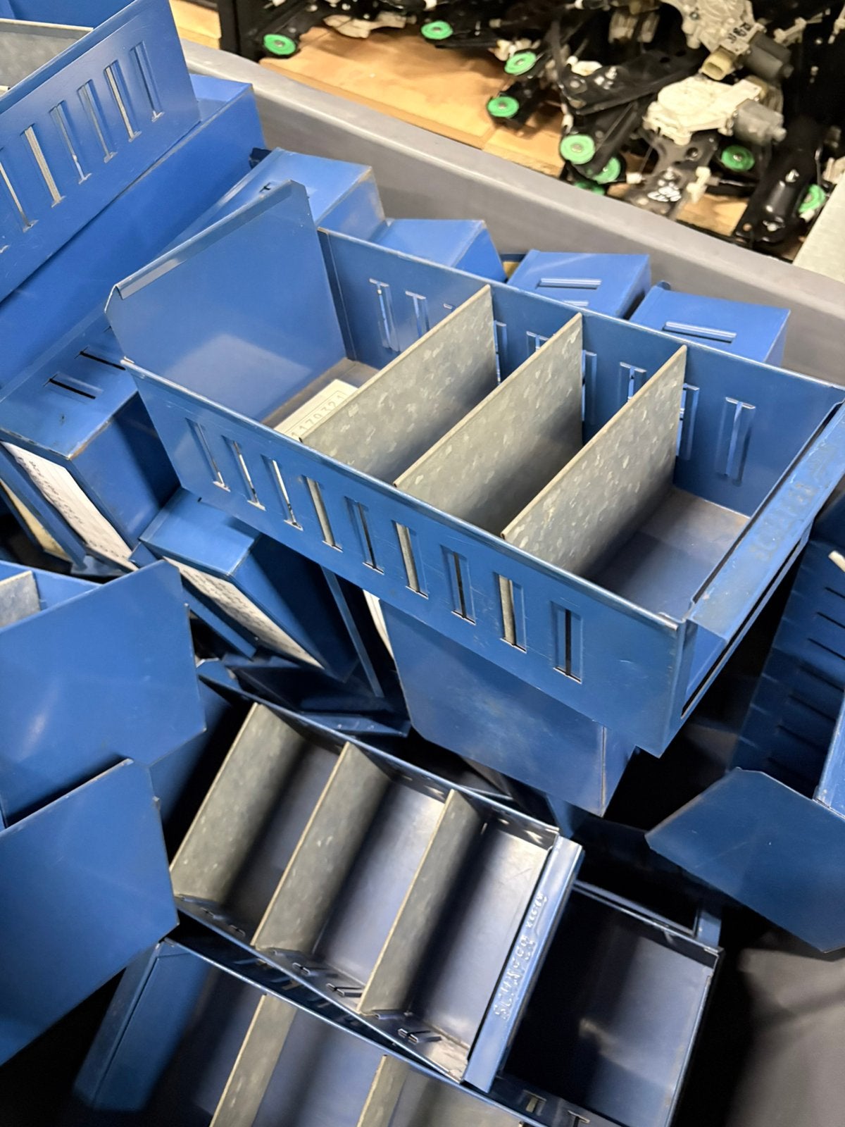 Magazijn bakken 55 stuks €100, Ophalen, Gebruikt, Minder dan 50 cm, Minder dan 40 cm