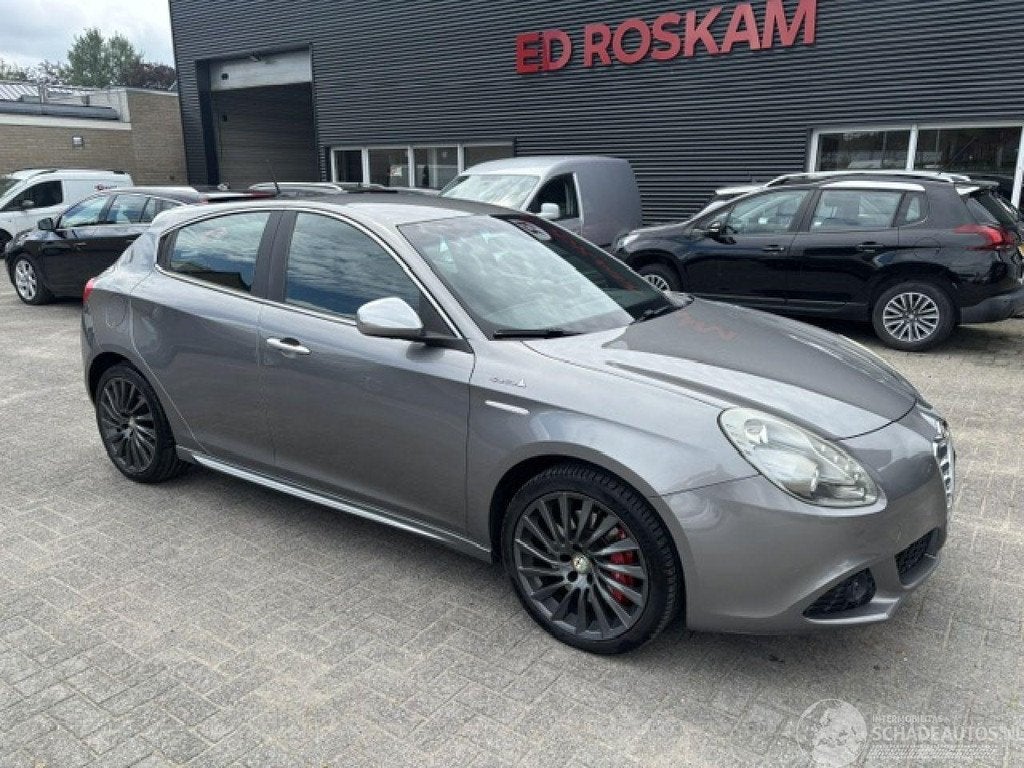 Alfa Romeo Giulietta 1.6 JTD Distinctive (bj 2013), Auto diversen, Webaccessibility@stellantis.com, Overige carrosserieën, Stellantis N.V.