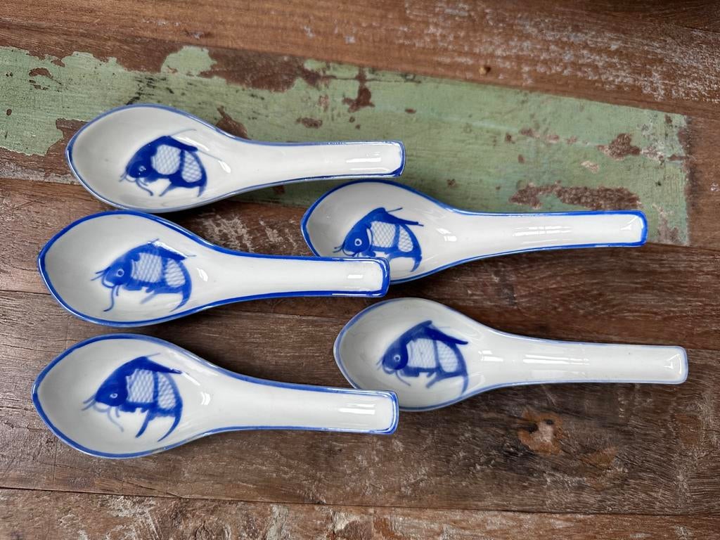 Vintage Chinees porseleinen lepel soep Koi karper., Overige typen, Ophalen of Verzenden, Zo goed als nieuw, Overige stijlen