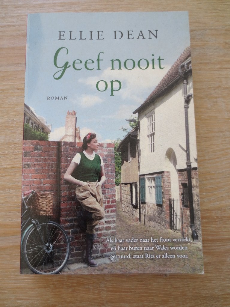 Boek : Geef nooit op - door Ellie Dean - Z.g.a.n. - Roman., Zo goed als nieuw, Nederland, Ellie Dean, Ophalen of Verzenden
