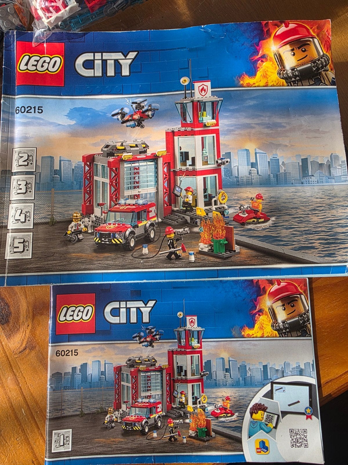Lego City Brandweerkazerne 60215 met instructies, Lego, Compleet, Ophalen of Verzenden, Complete set