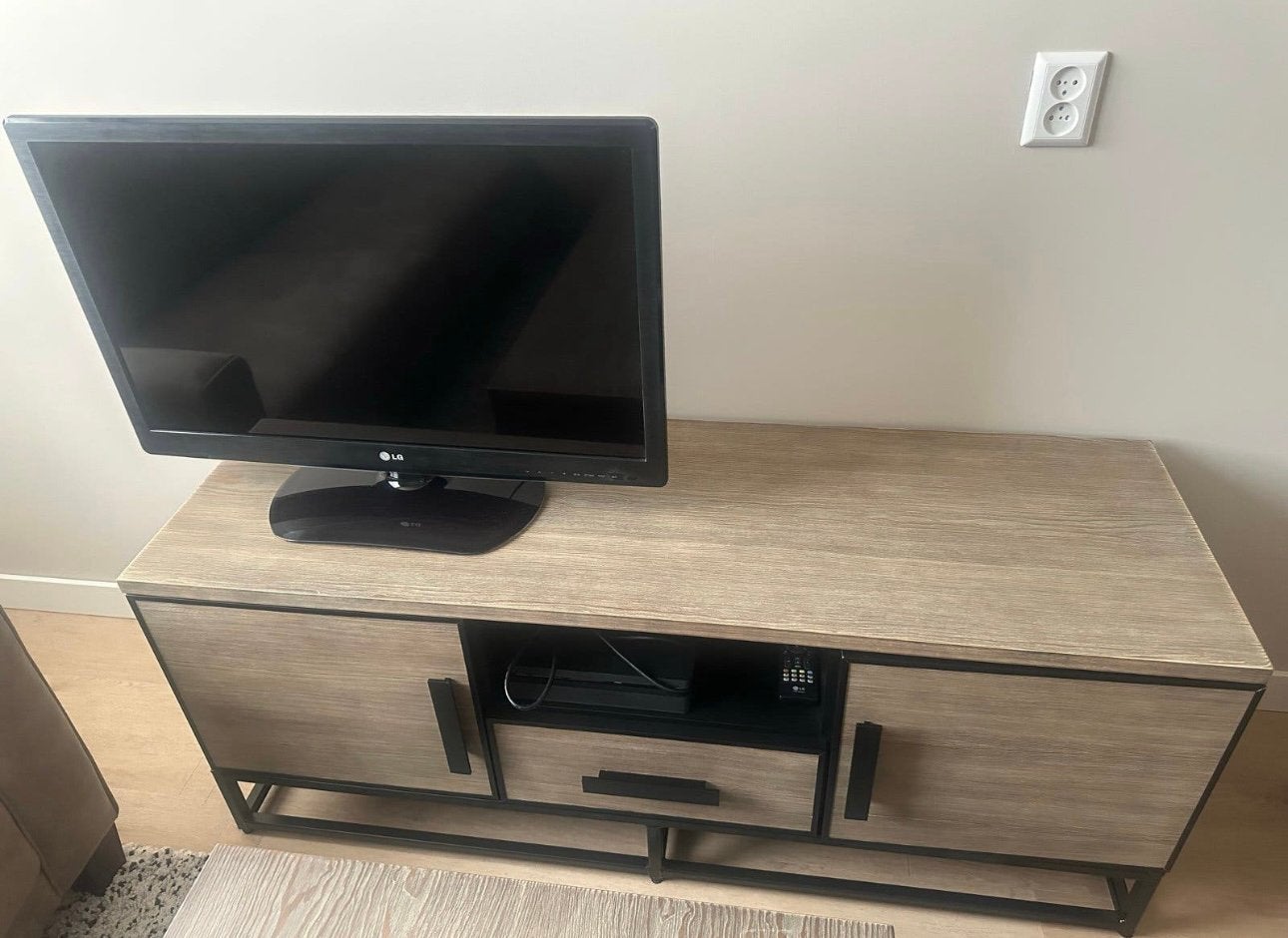 Haco tv meubel, Ophalen, Zo goed als nieuw, Minder dan 100 cm, Metaal