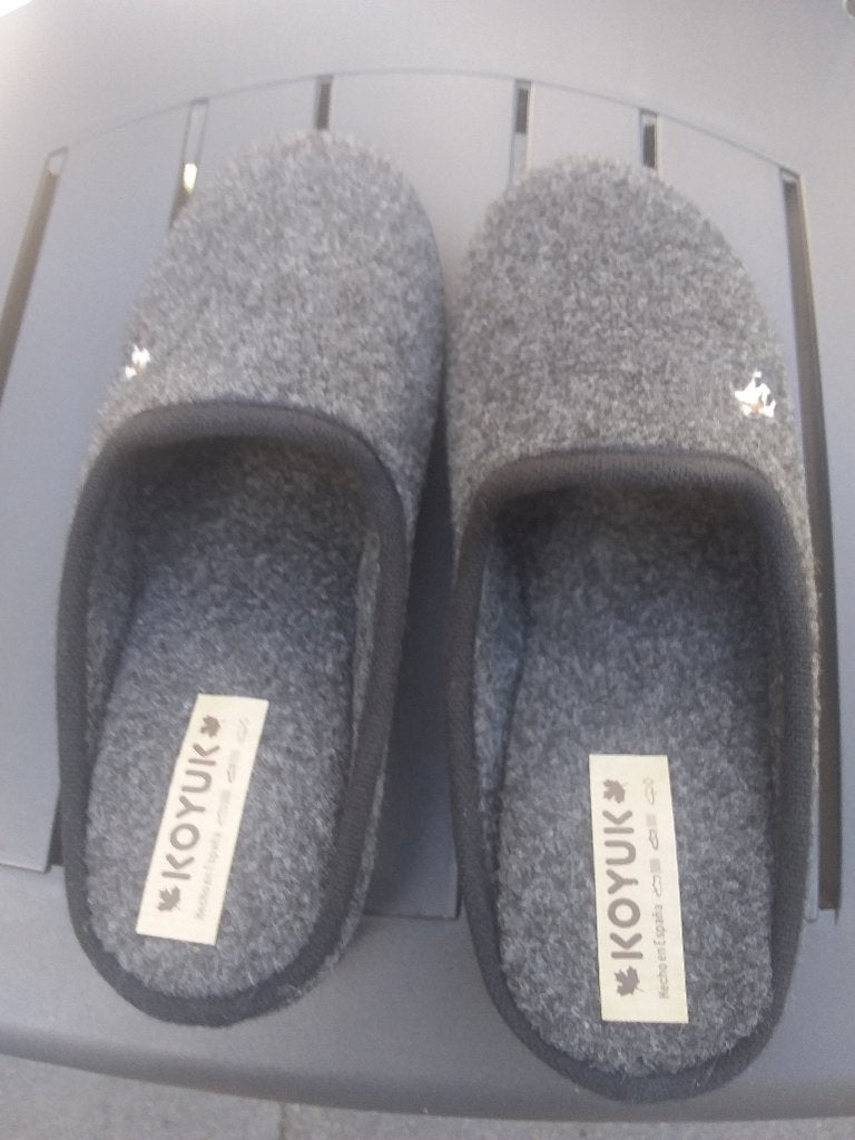 Heren Pantoffels nieuw maat 41grijs, Ophalen, Overige kleuren, Onbekend, Nieuw