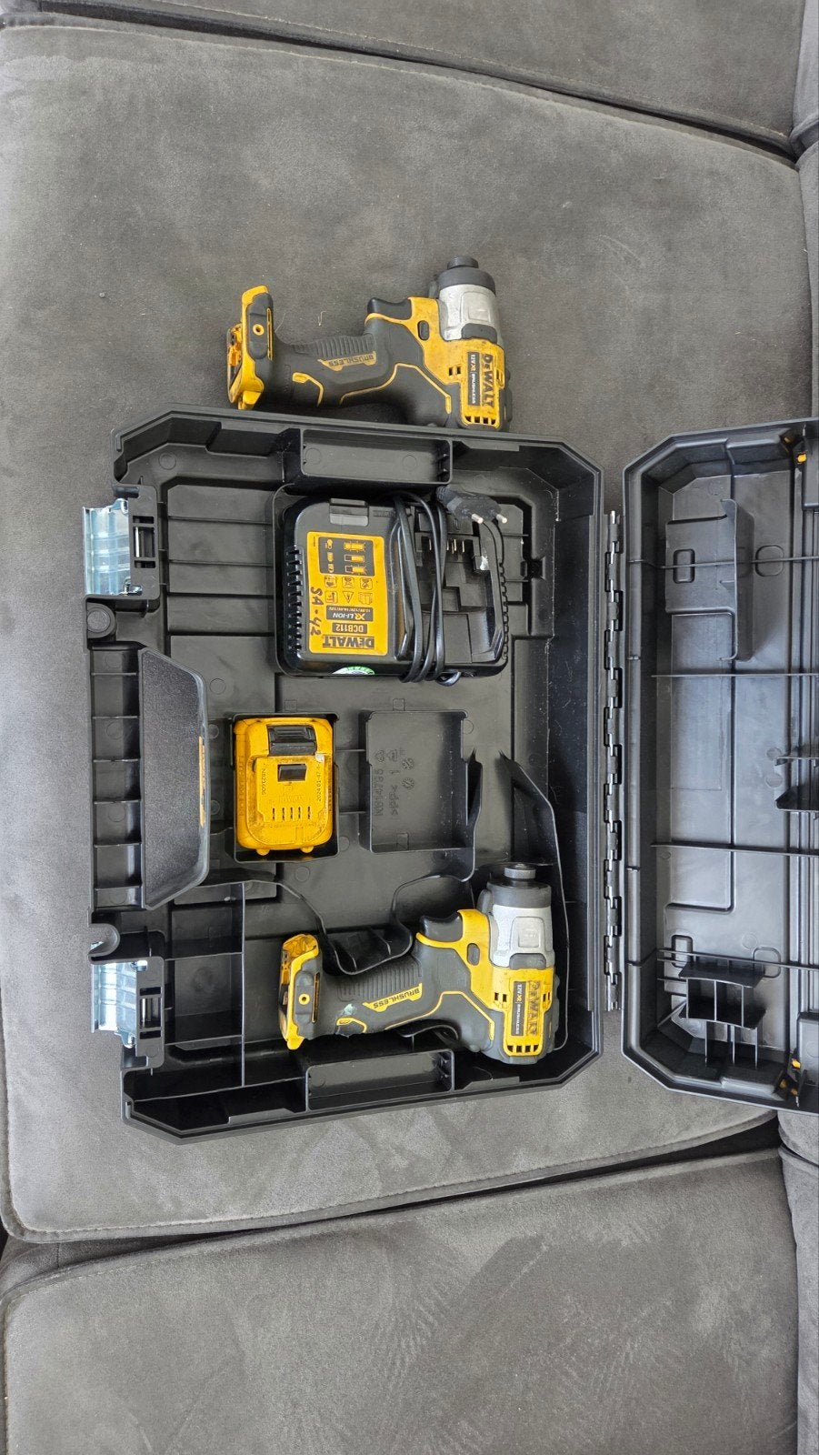 DeWALT 12V XR Brushless Slagmoersleutel Set, Ophalen of Verzenden, Zo goed als nieuw, Overige typen
