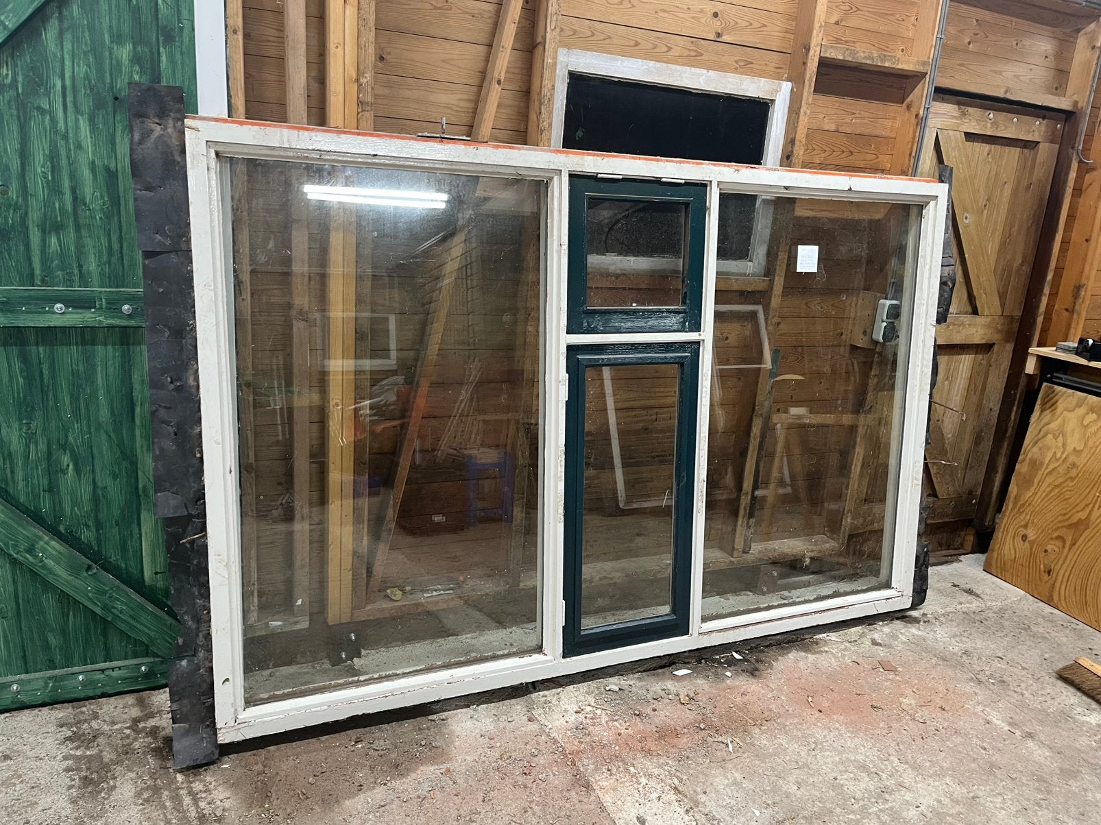 Hardhouten raamkozijn met dubbel glas, Doe-het-zelf en Verbouw, Ophalen, Zo goed als nieuw, 150 tot 225 cm, Inclusief glas