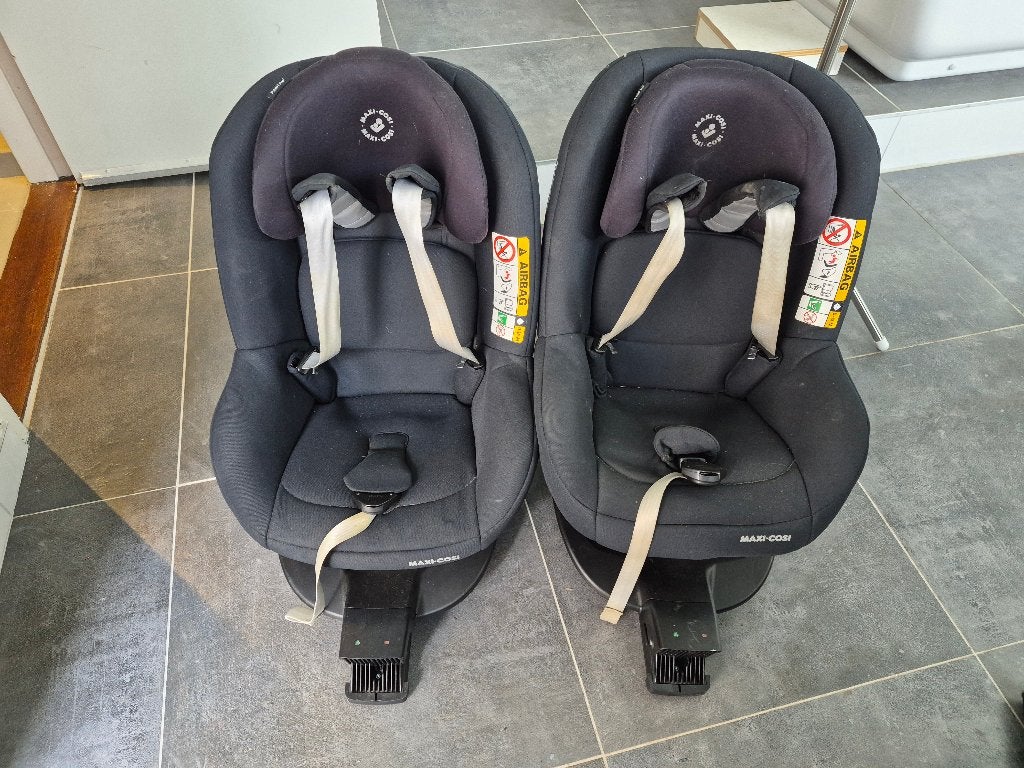 2 autostoelen met familyfix 2 base, Kinderen en Baby's, Autostoeltjes, Ophalen, Gebruikt, Isofix, 0 t/m 13 kg