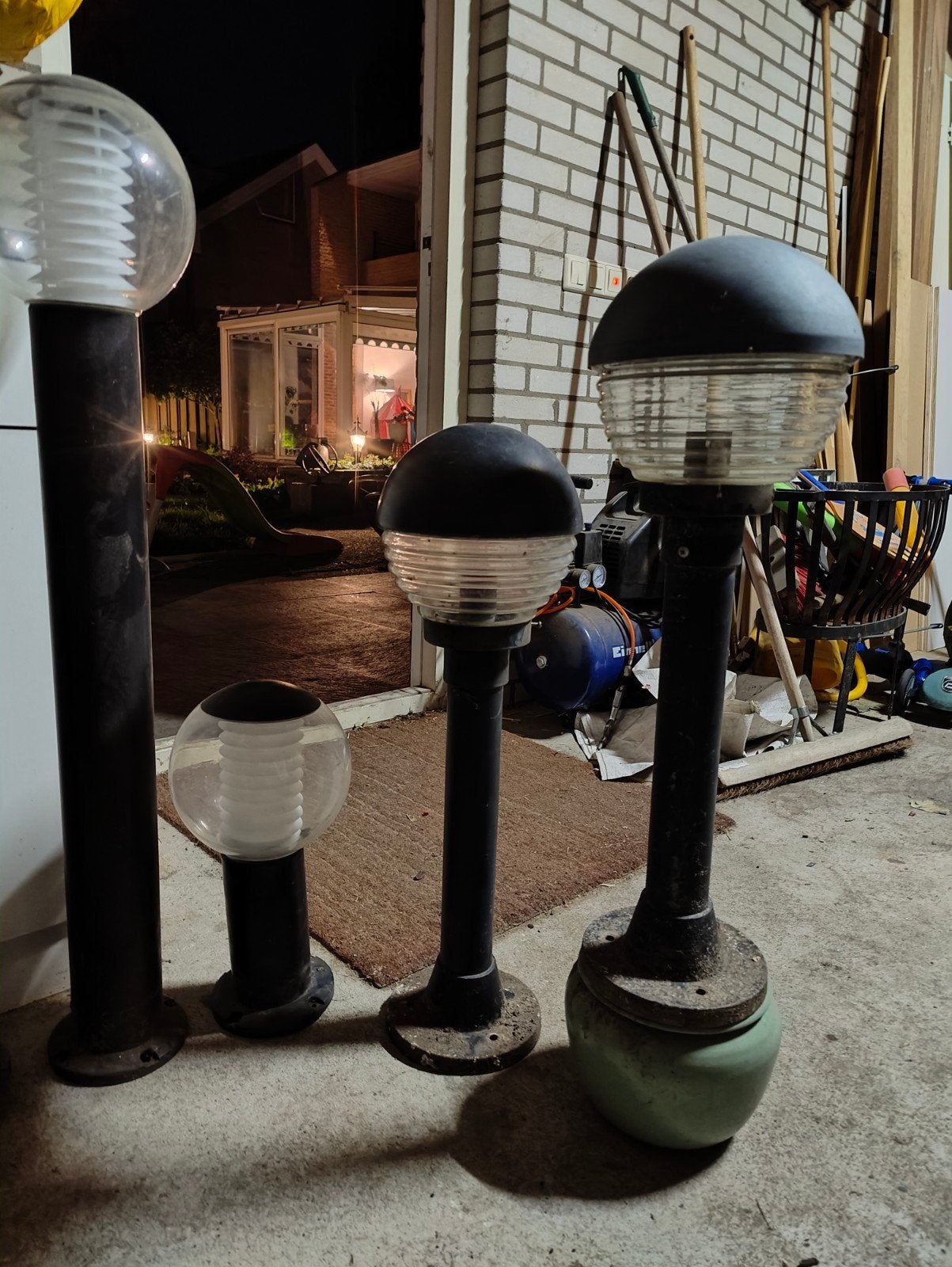 Diverse buitenlampen met E27 fittingen, Ophalen, Gebruikt, Aluminium, Staande lamp
