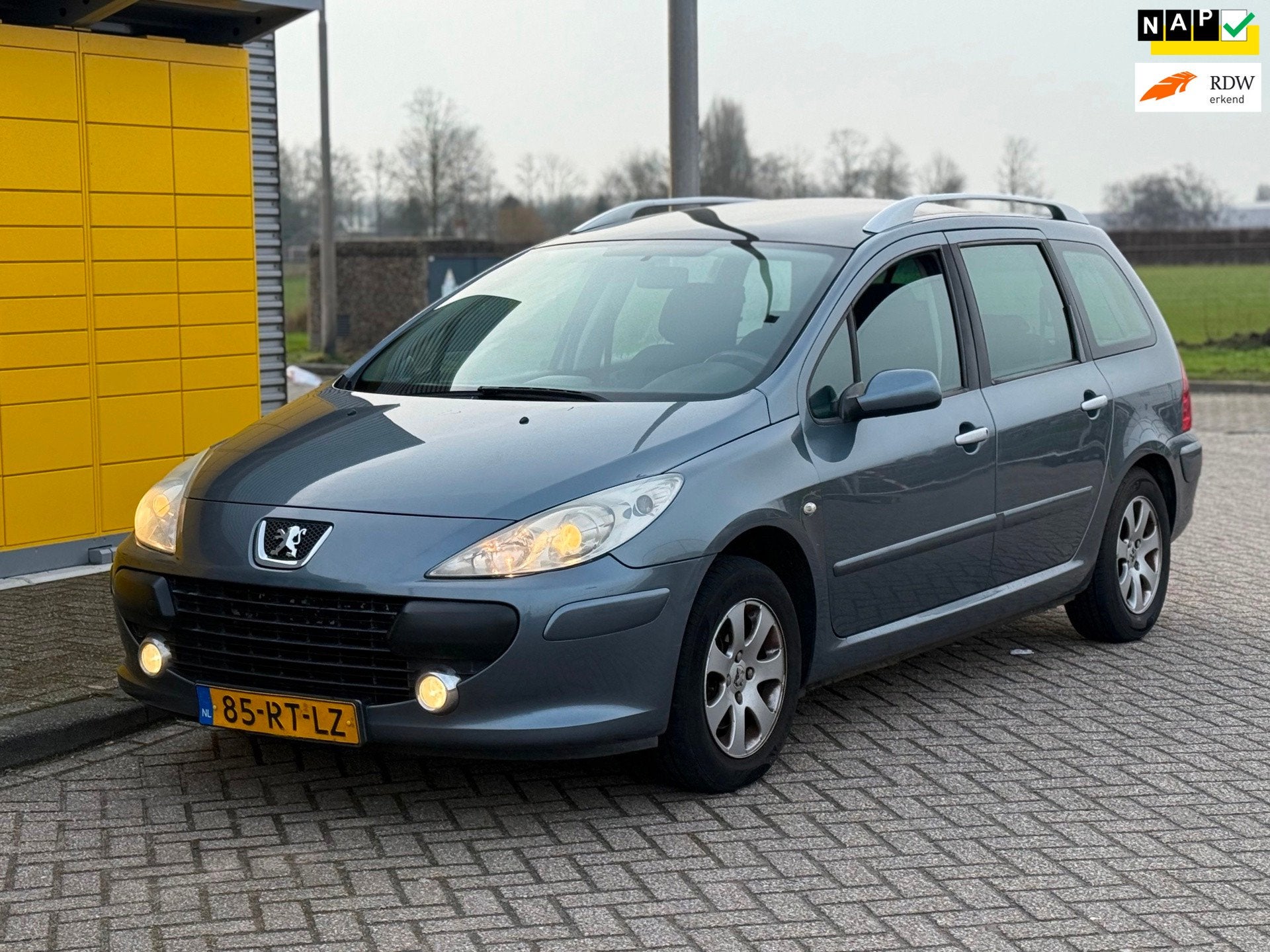 Peugeot 307 SW 1.6-16V Pack Bj 2005 ECC Airco 6-Peroons Nieu, Auto's, Stof, Gebruikt, 4 cilinders, 7 stoelen
