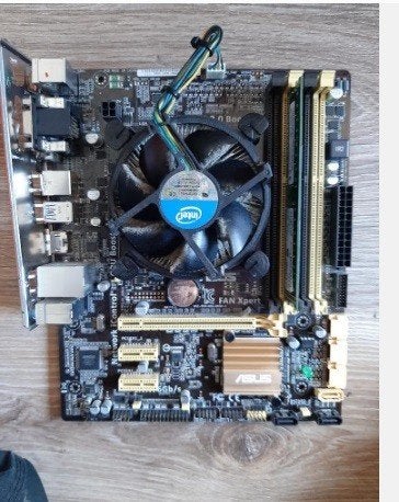 Asus intel moederbord mainboard compleet, Computers en Software, Moederborden, Ophalen, Gebruikt, DDR3, Micro-ATX