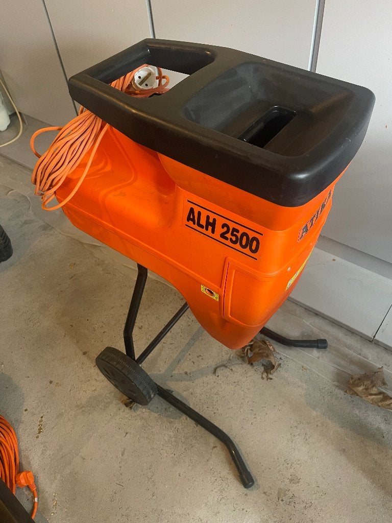 ATIKA ALH 2500 elektrische hakselaar – 2500W – goed werkend, Ophalen, Gebruikt, Elektrisch, Atika