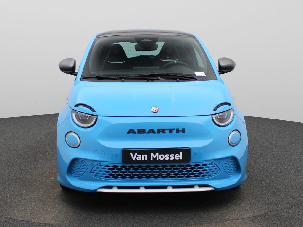 Abarth 500 Abarth Scorpionissima 42 kWh 155PK | Panoramadak, Gebruikt, Alcantara, 1265 kg, 255 min
