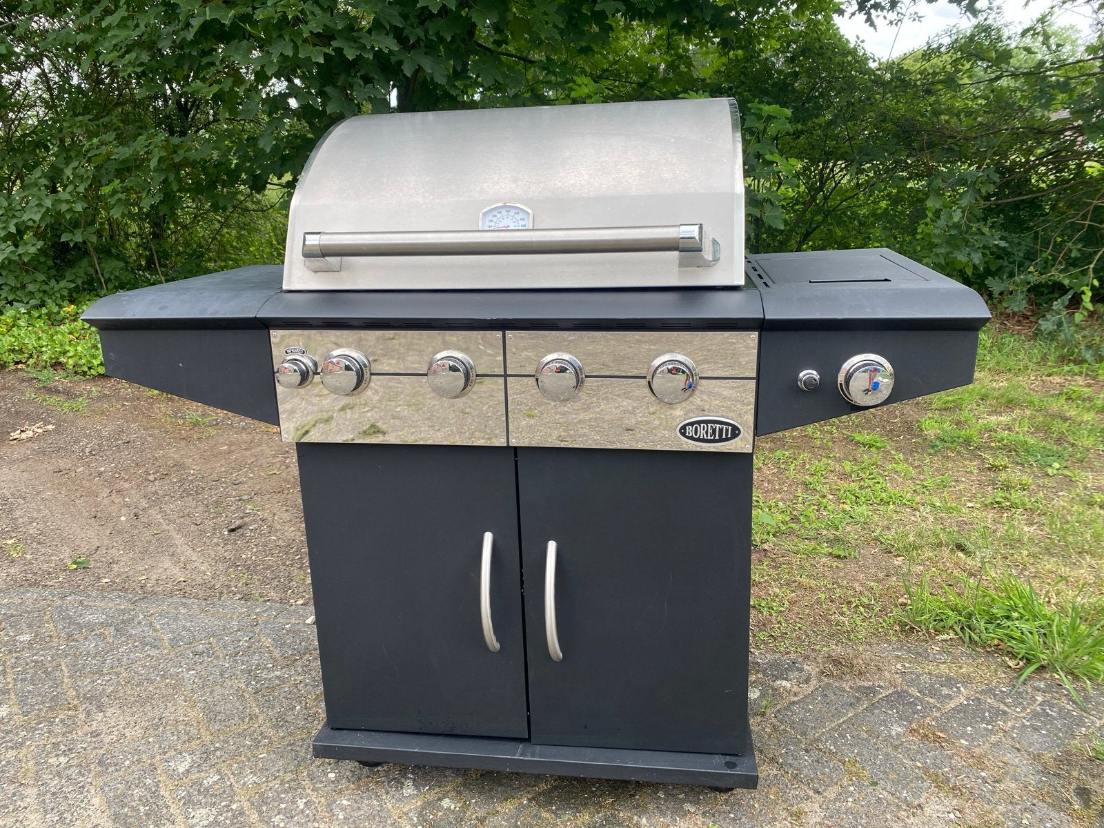 Mooie Boretti gasbarbecue - Goed onderhouden, Ophalen, Zo goed als nieuw