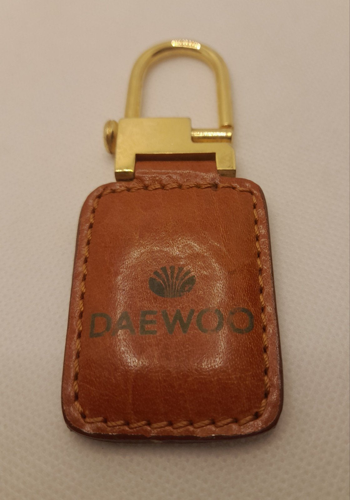 Vintage Daewoo Leren Sleutelhanger, Auto diversen, Ophalen of Verzenden