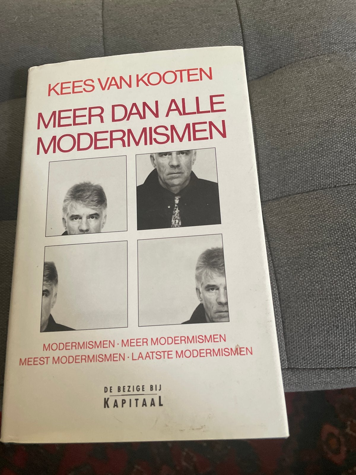 Kees van Kooten - Meer dan alle modernismen (Hardcover), Ophalen of Verzenden, Zo goed als nieuw