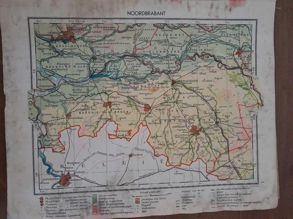 Kleine schoolatlas der gehele aarde. 1953, Gelezen, Ophalen of Verzenden, 1800 tot 2000, Wereld