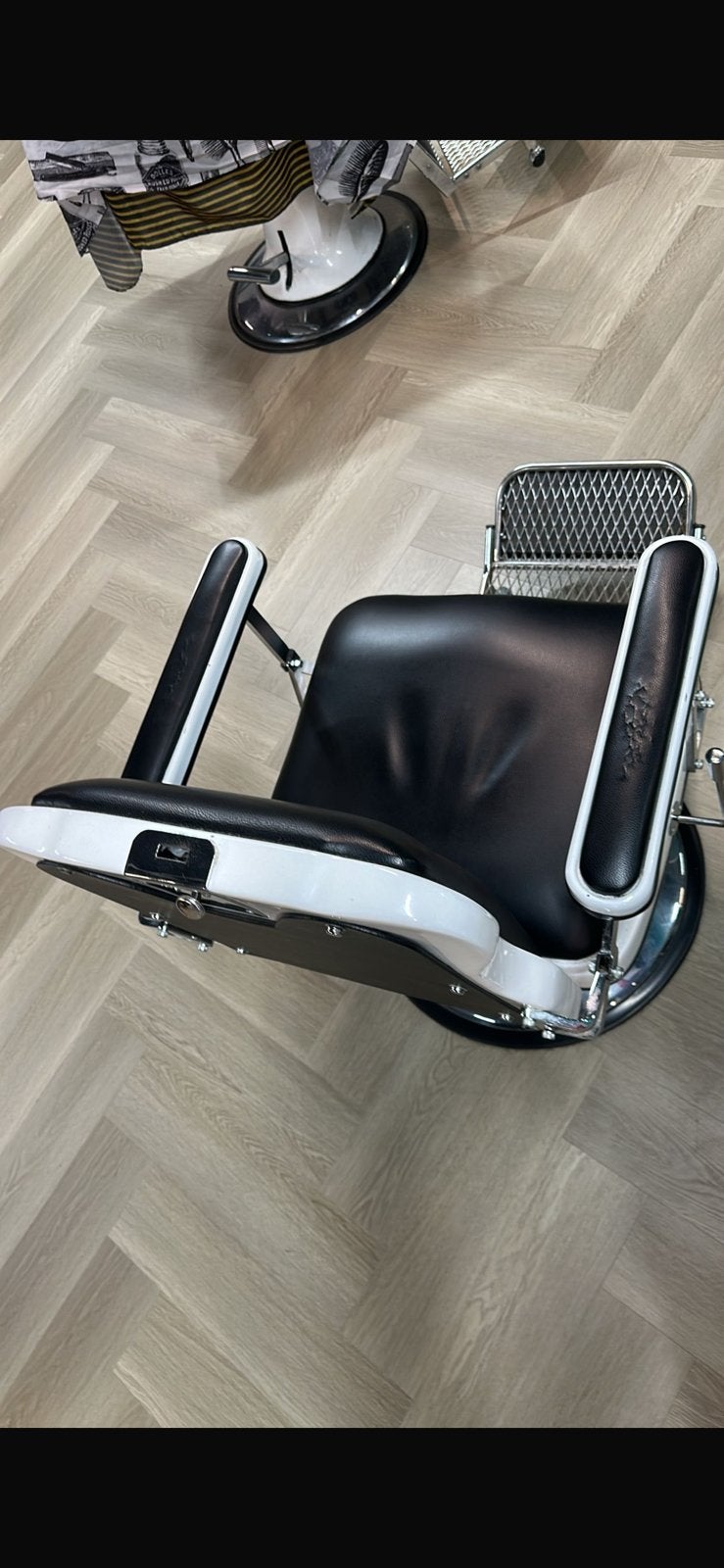 4x kapperstoelen te koop.(Bieden), Ophalen of Verzenden, Gebruikt