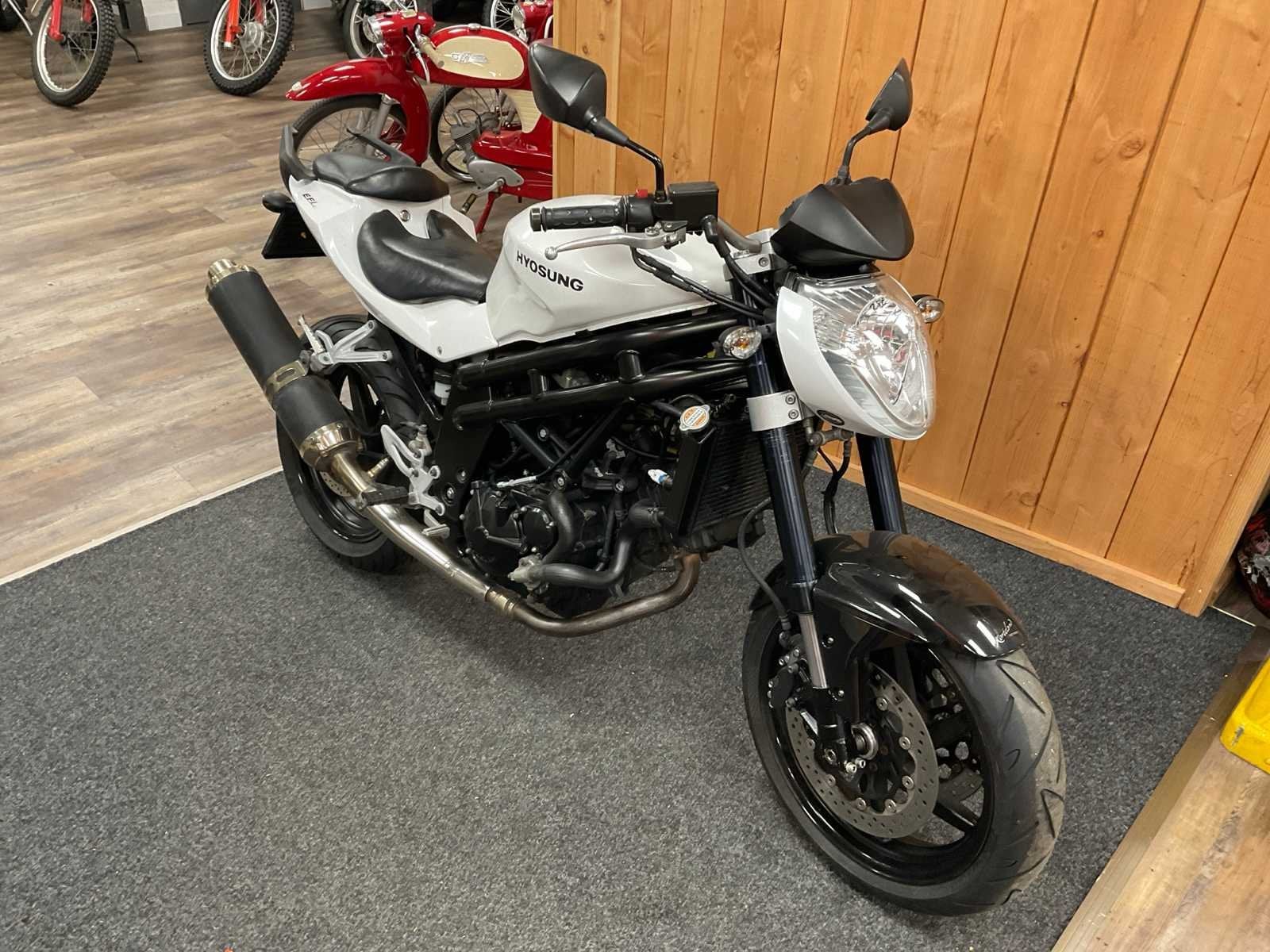 Hyosung Tour GT 650 Motorfiets, Bedrijf, Overig