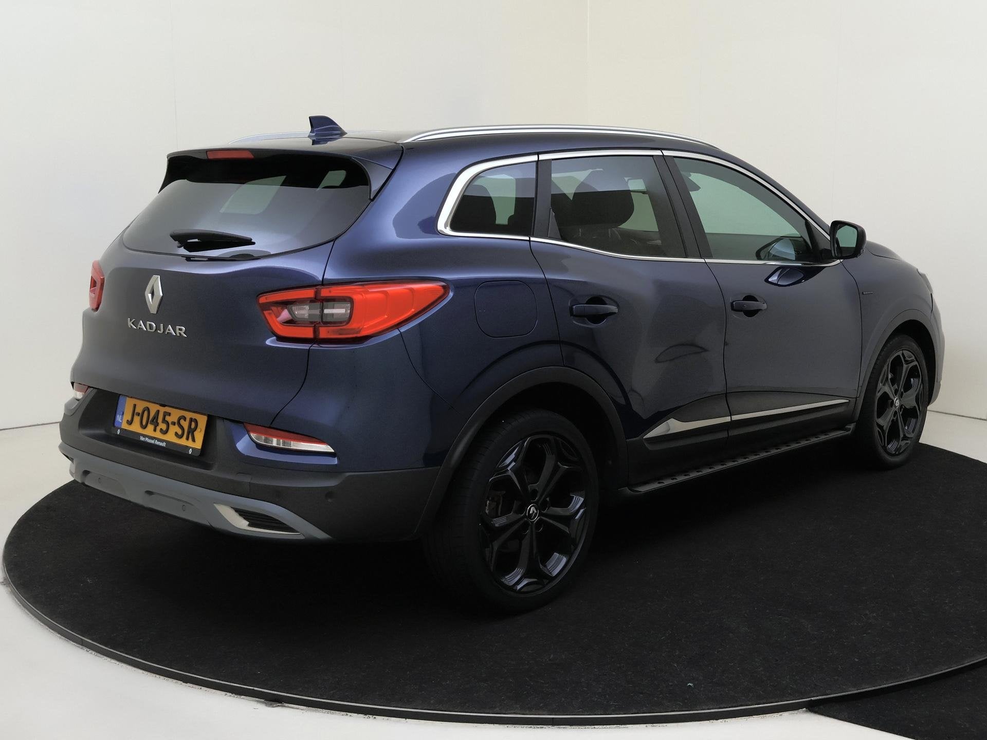 Renault Kadjar 1.3 TCe Black Edition | Leder/Alcantara bekle, Auto's, Kadjar, Gebruikt, Euro 6, 4 cilinders