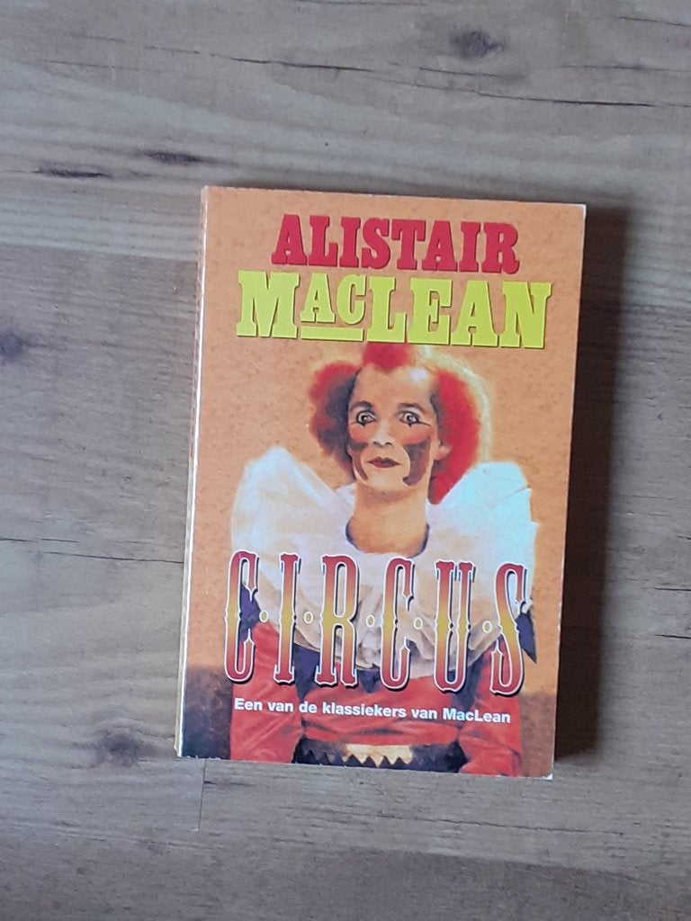 Circus - Alistair MacLean, Boeken, Ophalen of Verzenden, Gelezen