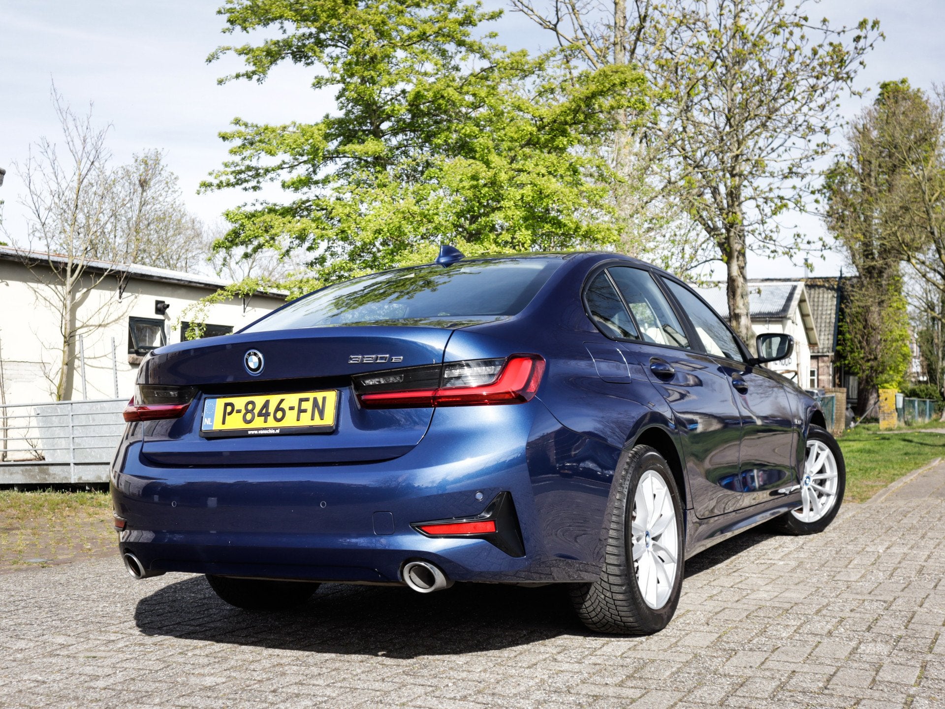 BMW 3-serie 320e Business Edition Plus 1e-Eig. & Keurig-Onde, Automaat, Gebruikt, 4 cilinders, Blauw