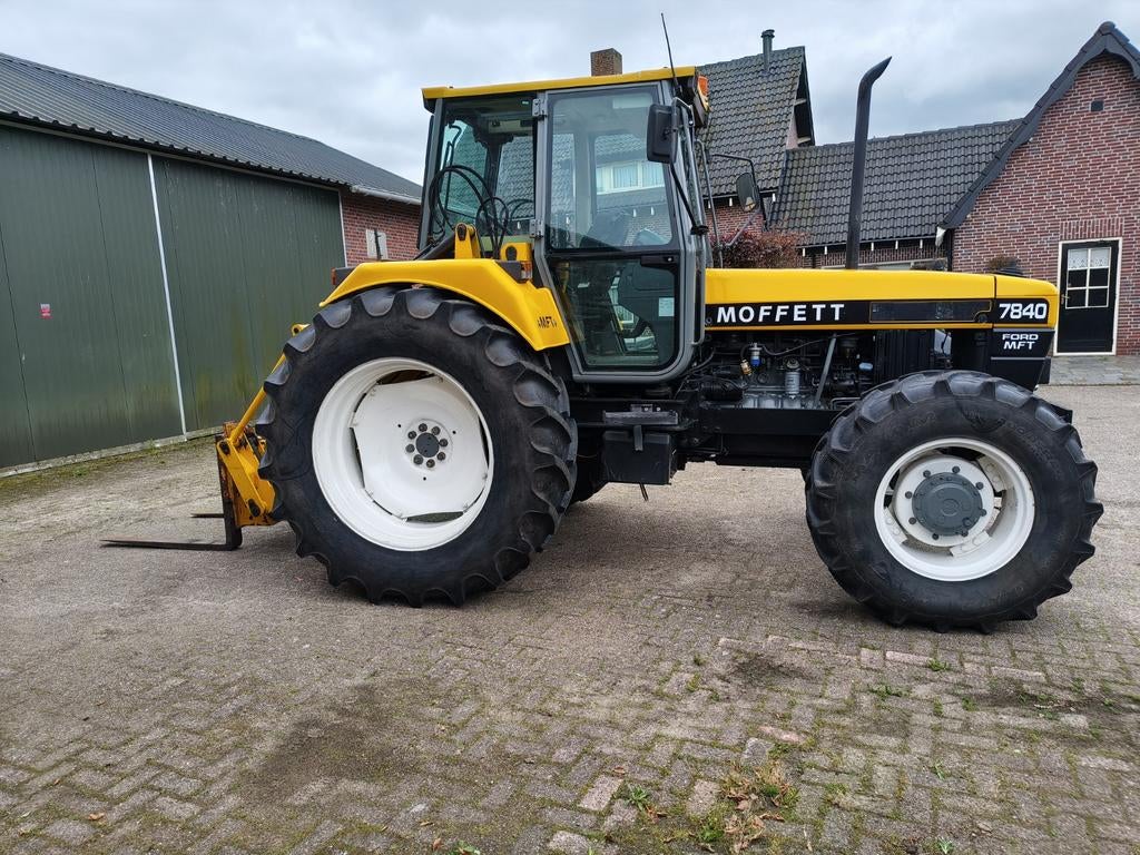 new holland moffet 7840  tractor shovel in 1 . bieden mag, Ophalen, Gebruikt, Tot 2500, Tot 80 Pk