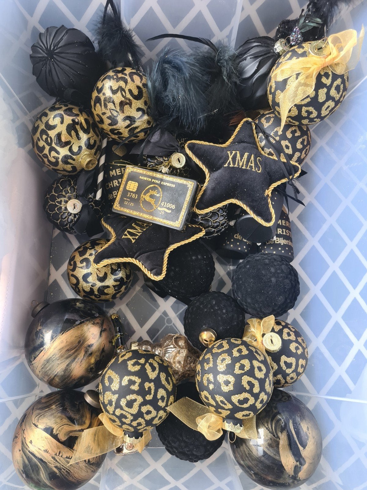 super grote kunststof bak vol met super mooie ballen en acce, Ophalen