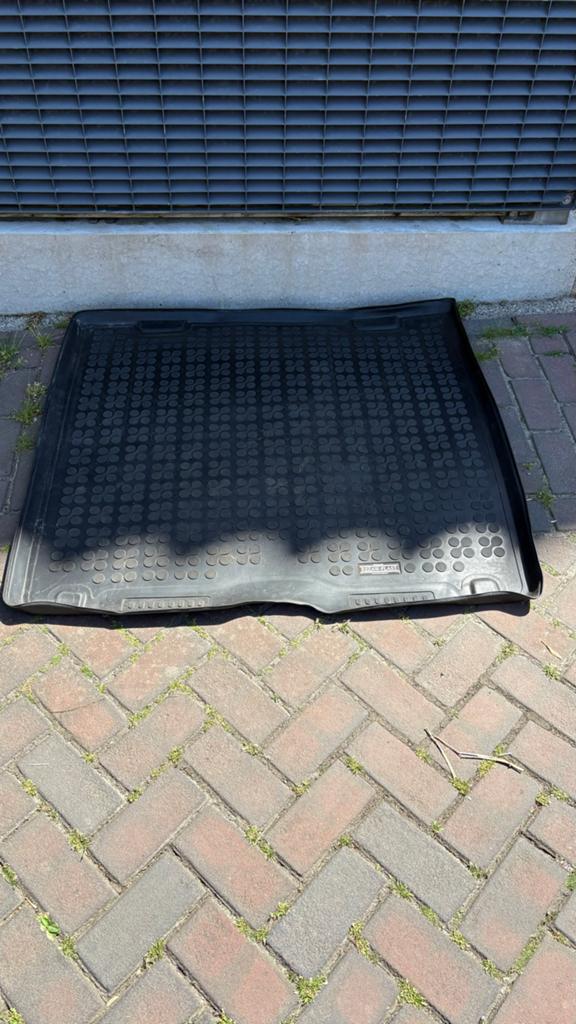 Rubberen kofferbakmat BMW F11 5 Serie Touring, Ophalen, Gebruikt
