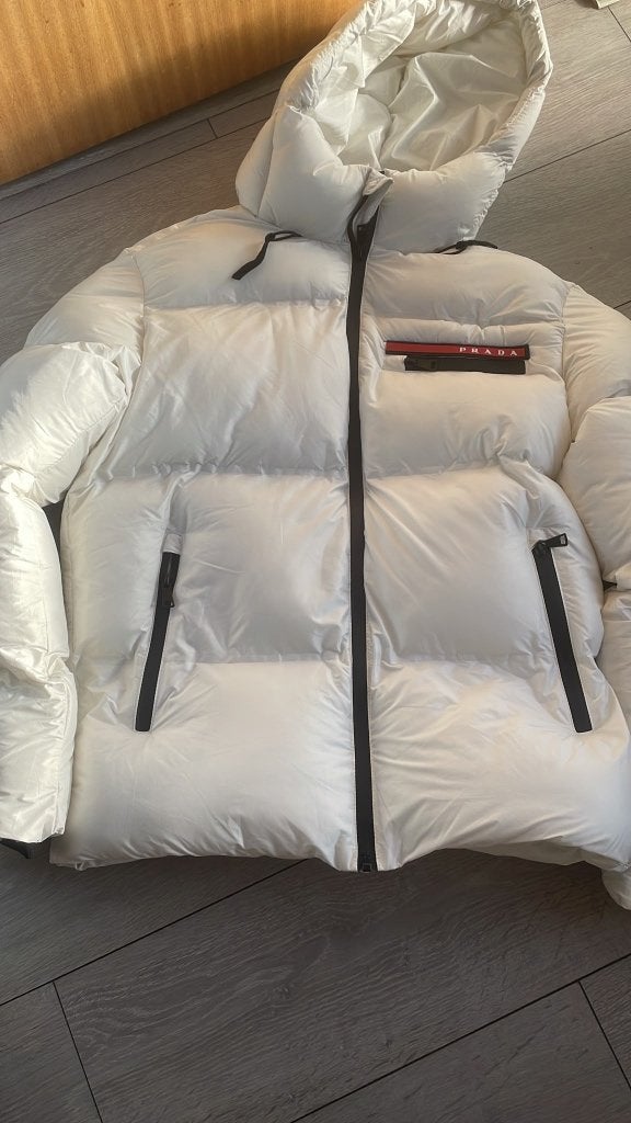 Prada Linea Rossa winterjas / puffer jacket wit – Maat M, Ophalen of Verzenden, Zo goed als nieuw, Maat 38/40 (M), Zwart