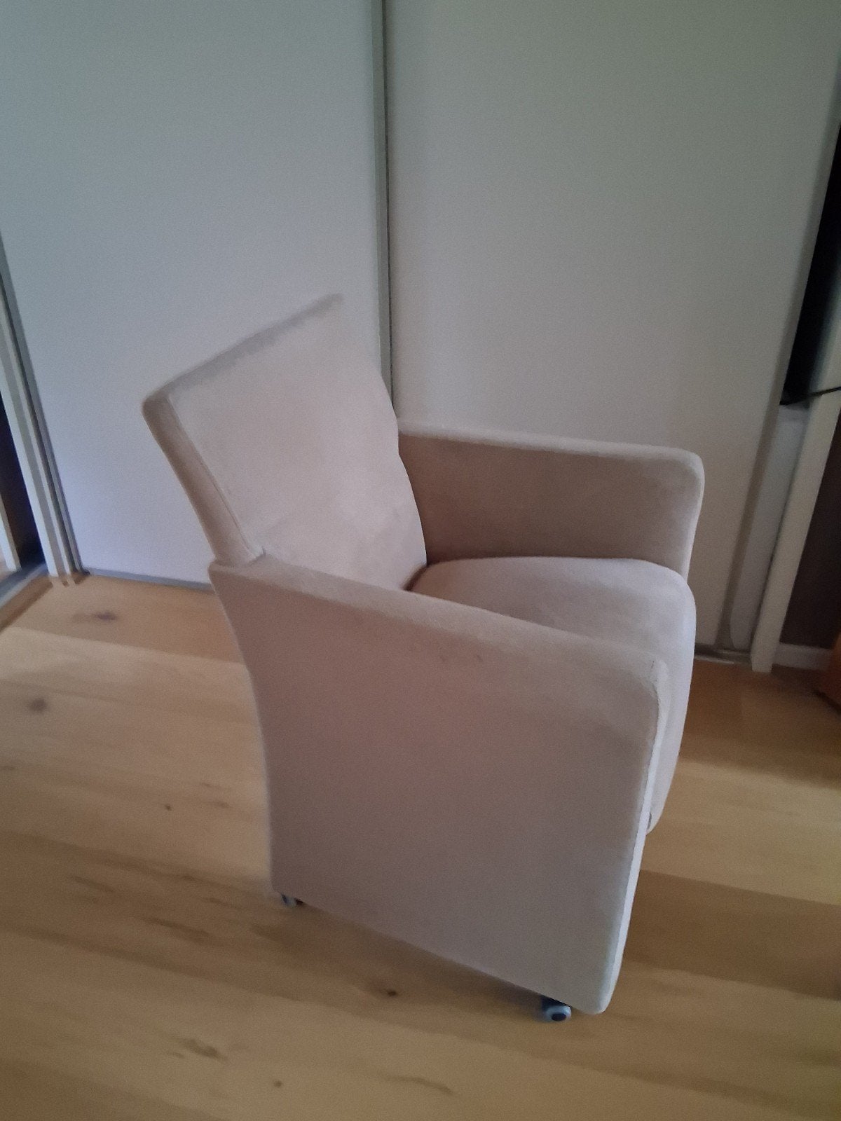 Eethoekstoelen 4 stuks beige, Huis en Inrichting, Ophalen, Gebruikt, Minder dan 75 cm, Stof