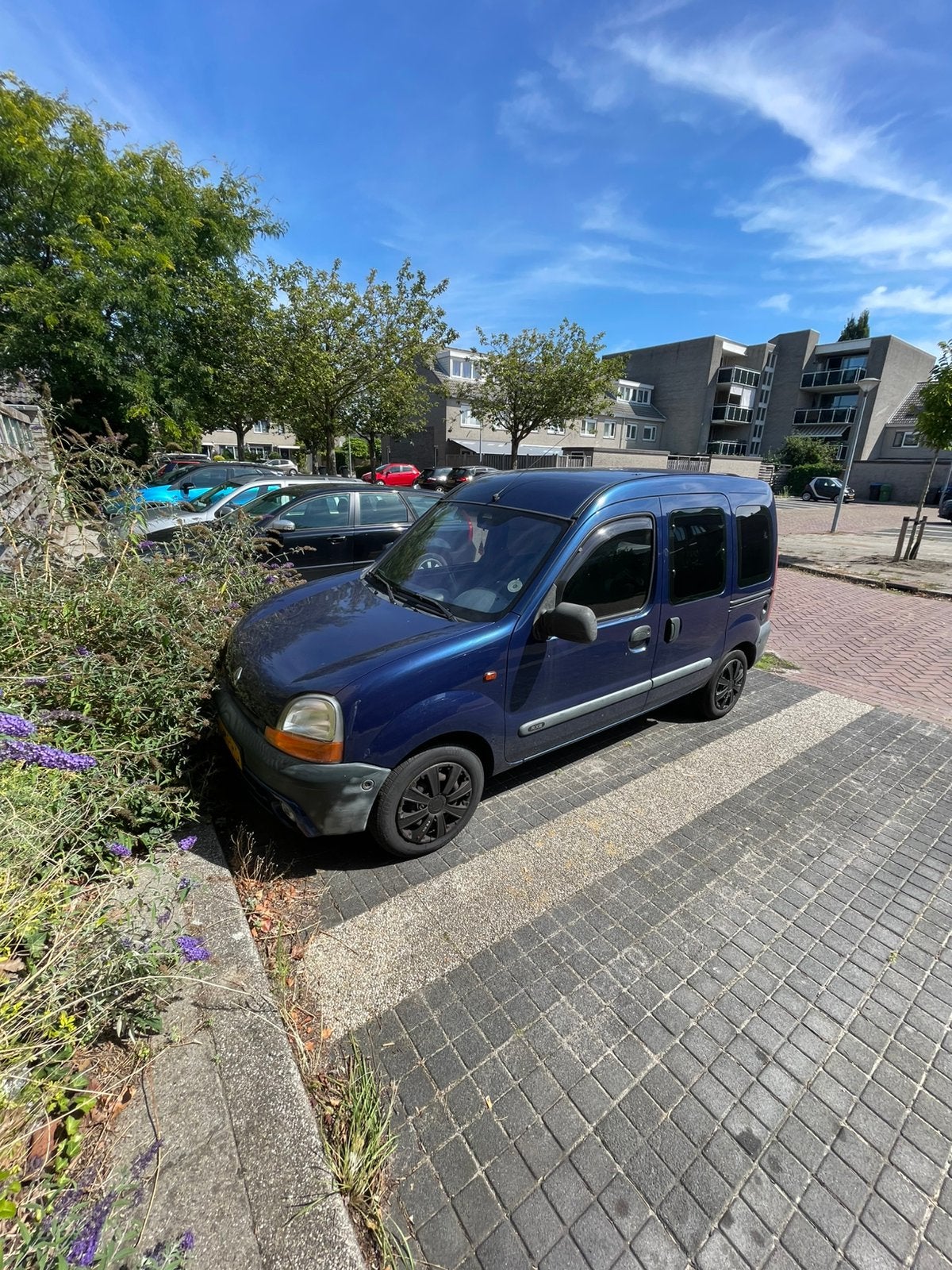 Renault Kangoo 1.4 AUT Euro 2000 2001 APK tot 04-27Blauw, Auto's, 74 pk, 4 cilinders, Blauw, 1070 kg