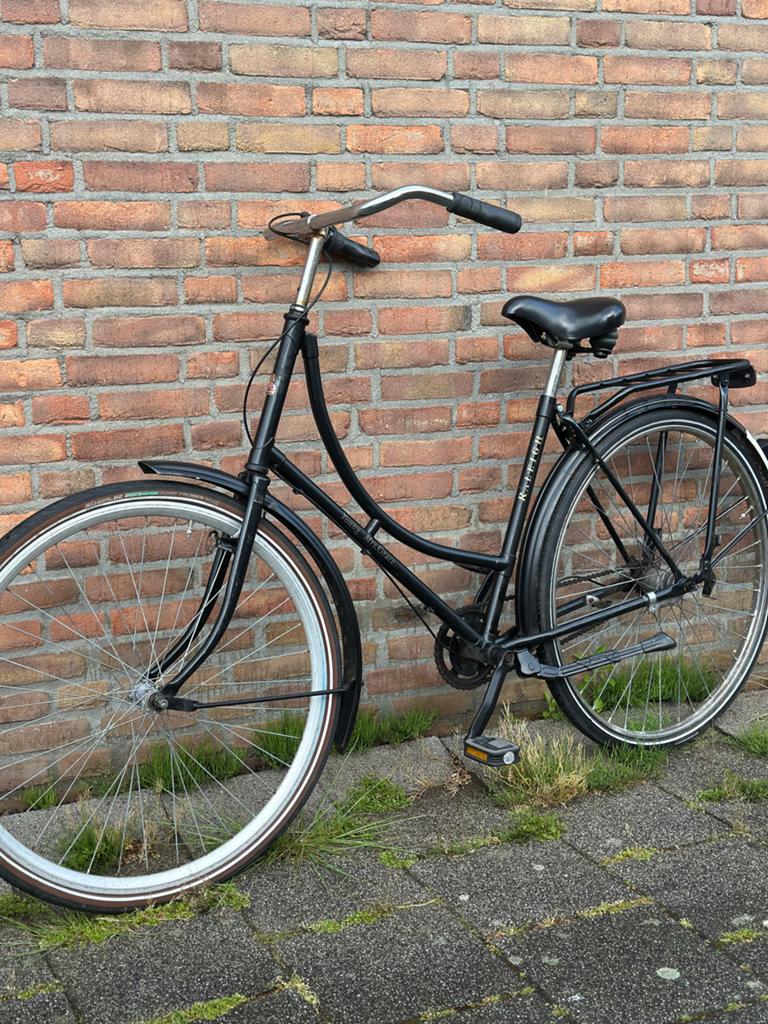 Omafiets 28 inch 3 verschillende zwart, goede staat met slot, Ophalen, Terugtraprem, 53 tot 56 cm, Versnellingen
