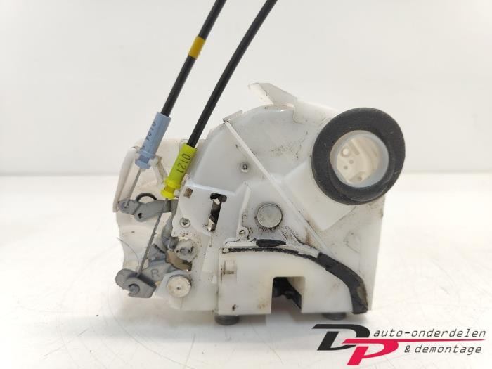 Deurslot Mechaniek 4Deurs rechts-voor van een Daihatsu Cuore, Gebruikt, Daihatsu, -, -