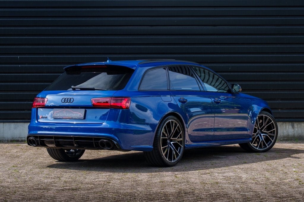 Audi RS6 4.0 TFSI PERF. PANO|B&O|CERAMIC|AKRA|HUD|NIGHTVIS|S, Auto's, Audi, Gebruikt, Blauw, Parkeerassistent, Geïmporteerd