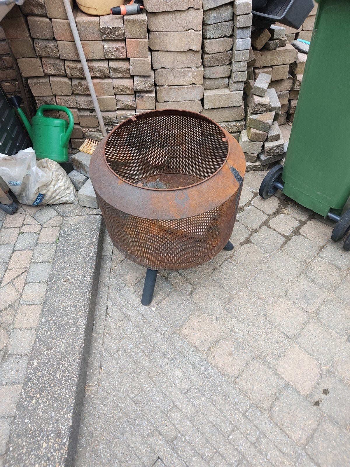 Roestige vuurkorf voor gezellige avonden, Ophalen, Gebruikt, Vuurkorf