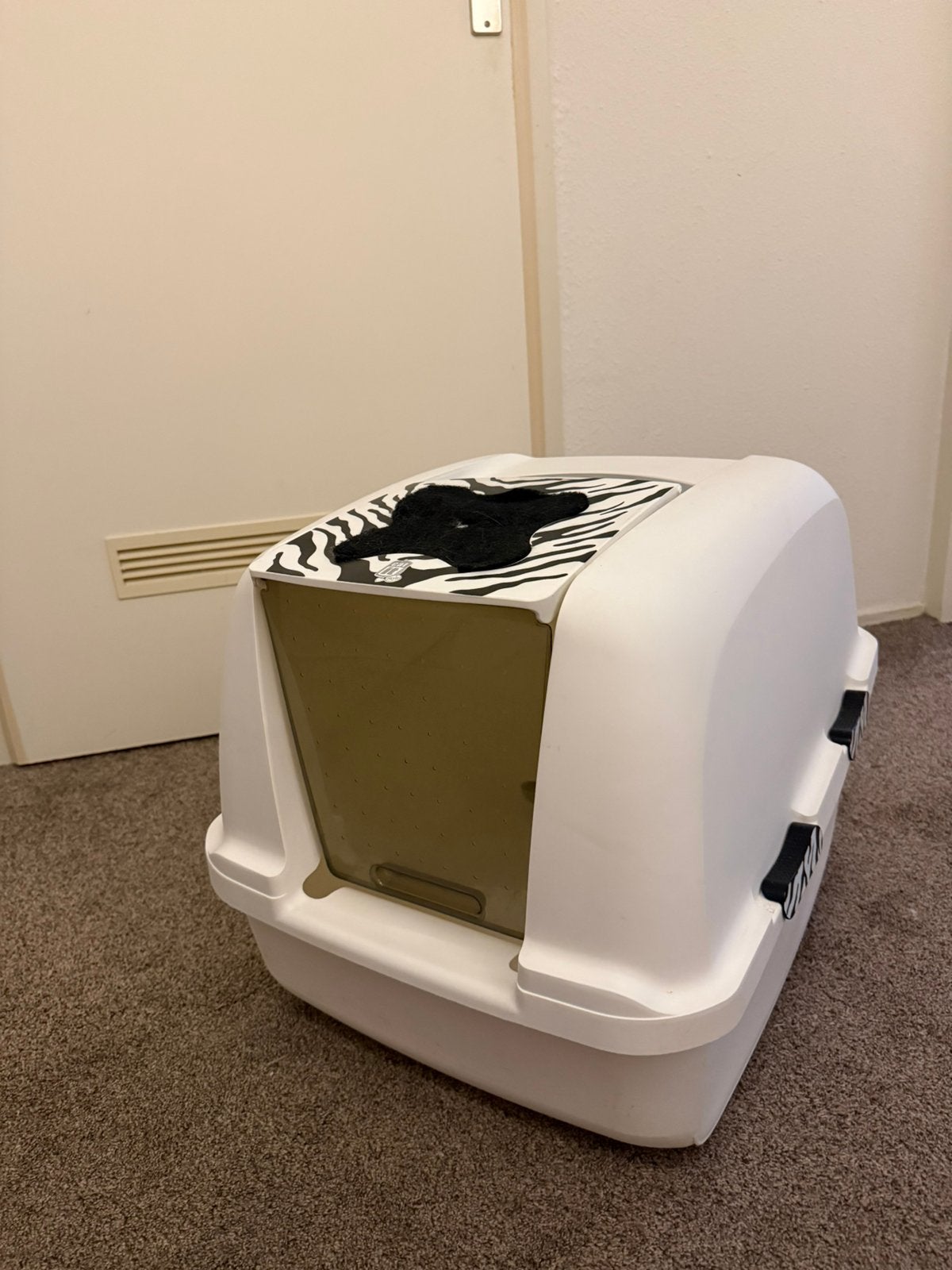 Kattenbak, Ophalen, Zo goed als nieuw, Gesloten