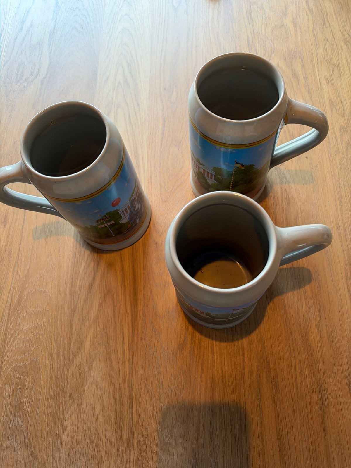 Set van 3 Oktoberfest Bierpullen - Käfer-Schänke Design, Antiek en Kunst, Ophalen of Verzenden