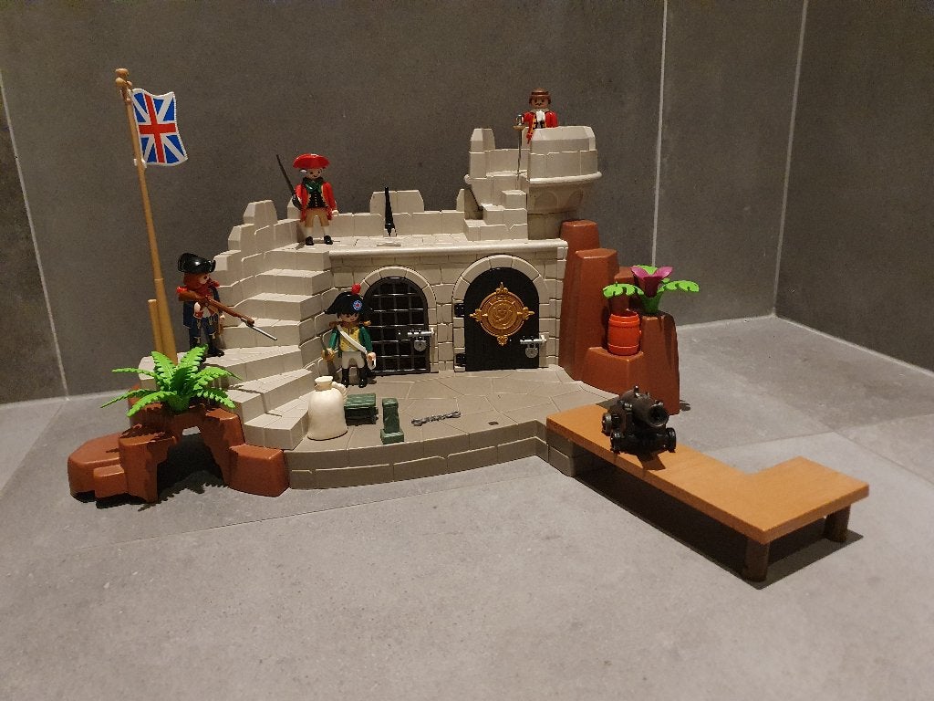 Playmobil Piraten eiland met deuren Playmobil 5139, Complete set, Ophalen of Verzenden, Zo goed als nieuw, Kasteel/Fort