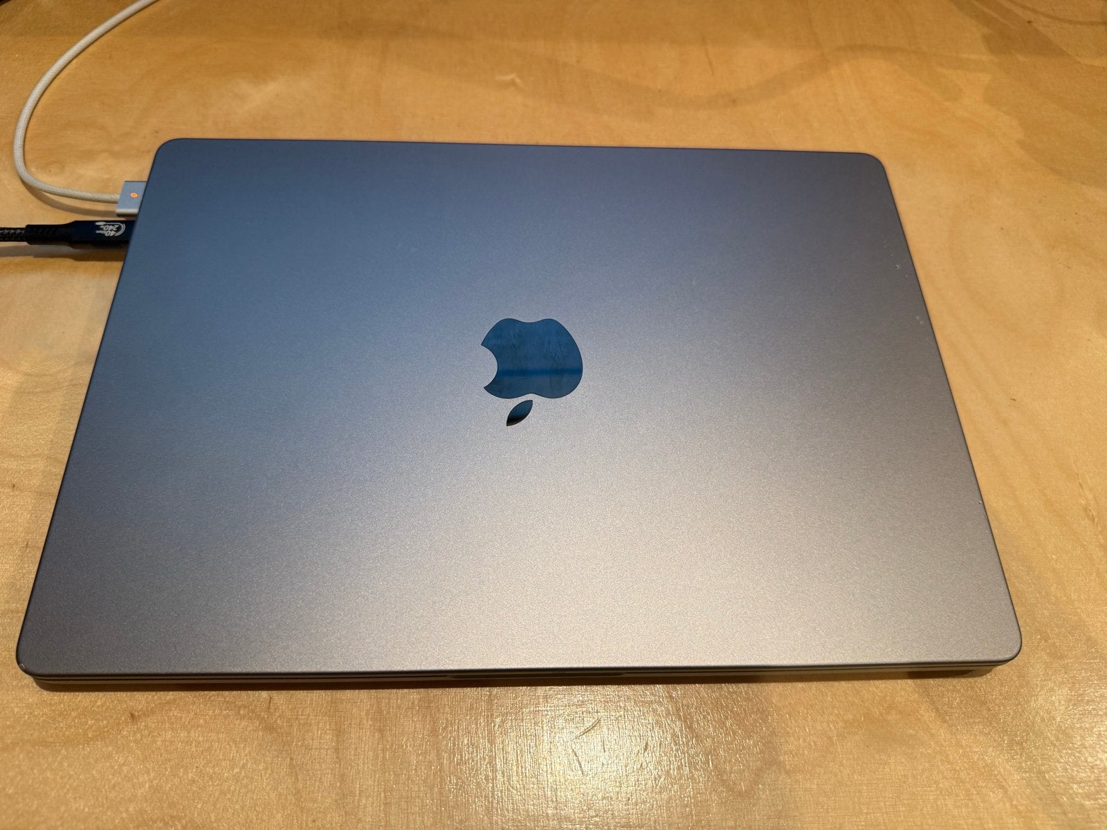 Foto 3 van MacBook Pro 14-inch (2021) - M1 Pro, 32GB RAM, 1 TB SSD