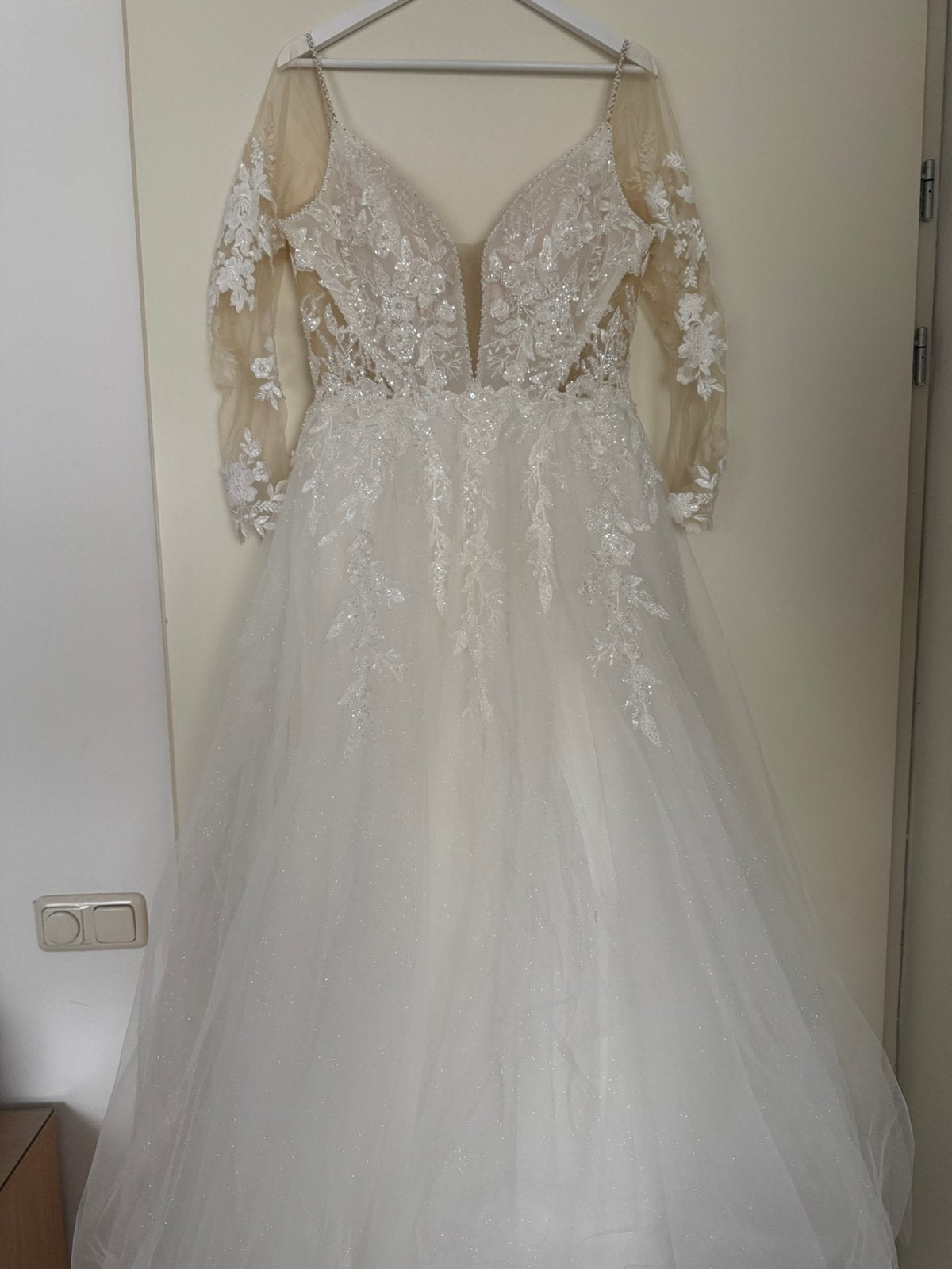 Trouwjurk van het merk Demetrios. Maat 40., Kleding | Dames, Trouwkleding en Trouwaccessoires, Ophalen, Zo goed als nieuw, Wit