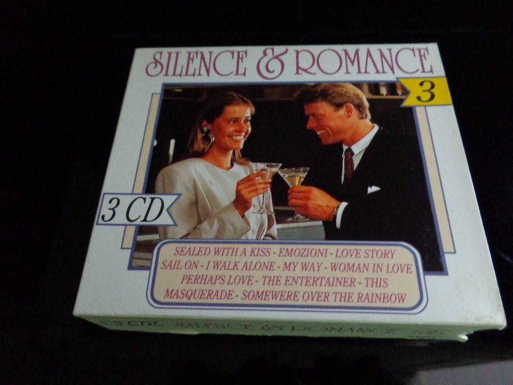 Silence & romance box met 3 cd's, Ophalen of Verzenden, Zo goed als nieuw, Pop