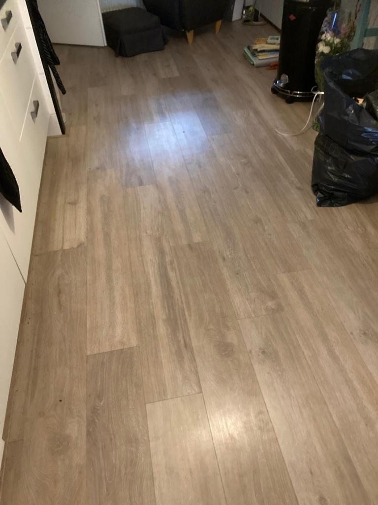 Laminaatvloer GRATIS OPHALEN, Doe-het-zelf en Verbouw, Vloerdelen en Plavuizen, Ophalen, 50 tot 150 cm, Zo goed als nieuw, 10 m² of meer