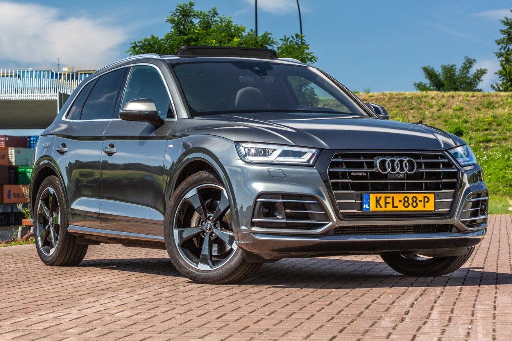 Audi Q5 55 Tfsi e 2020 Grijs Pano S-line ACC trekhaak, Auto's, Audi, Automaat, 2005 kg, 4 cilinders, Plug-in hybride